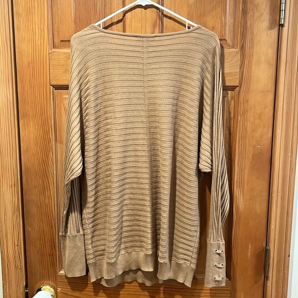 Iman women’s tan scoop neck sweater size 1X. - Picture 4 of 8